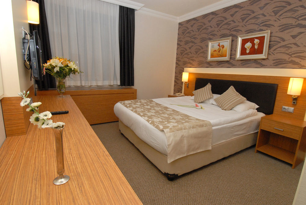 Dafne Hotel Ankara Bagian luar foto