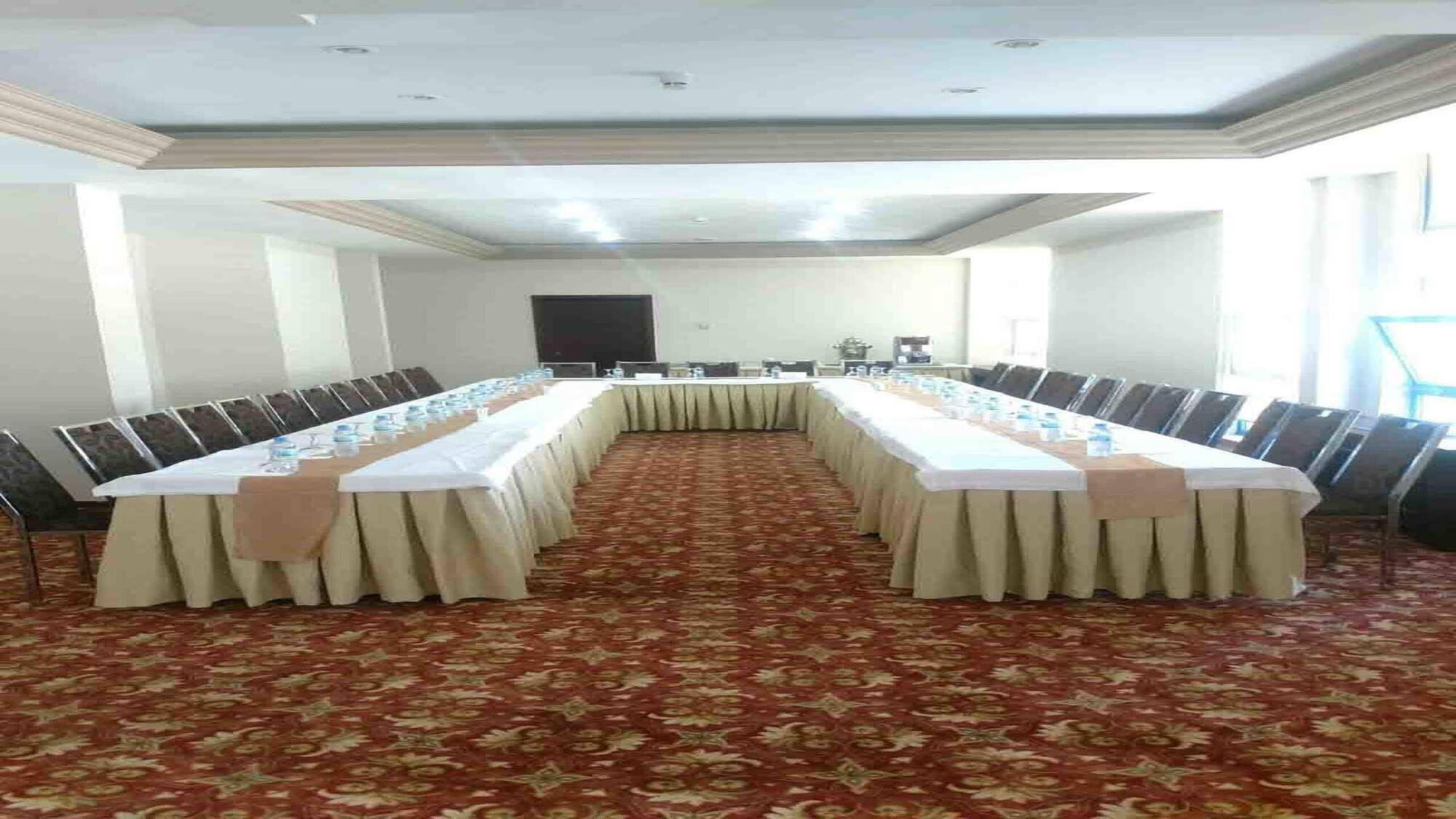 Dafne Hotel Ankara Bagian luar foto